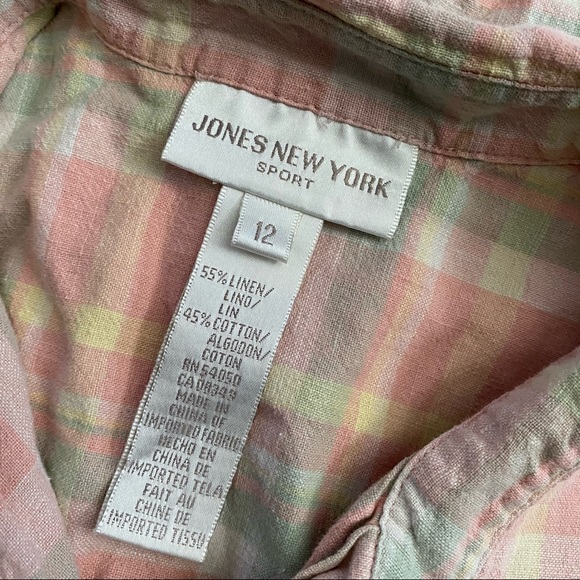 !!3 for $20!! Jones New York plaid tank top - Picture 2 of 3